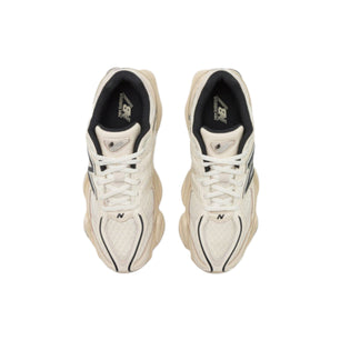 New Balance 9060 Beige