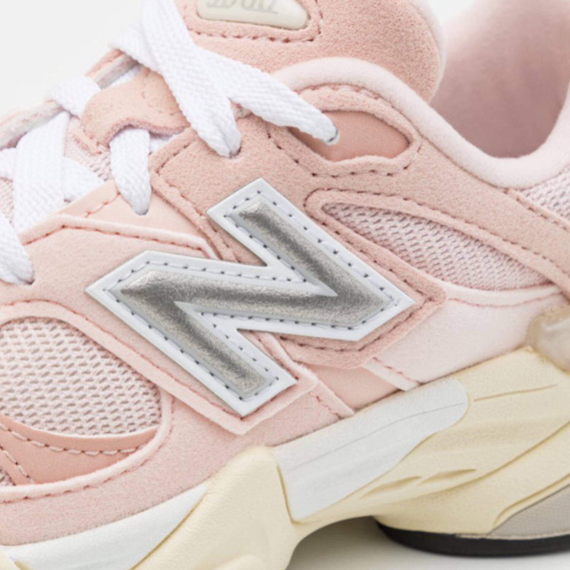 New Balance 9060 Pink